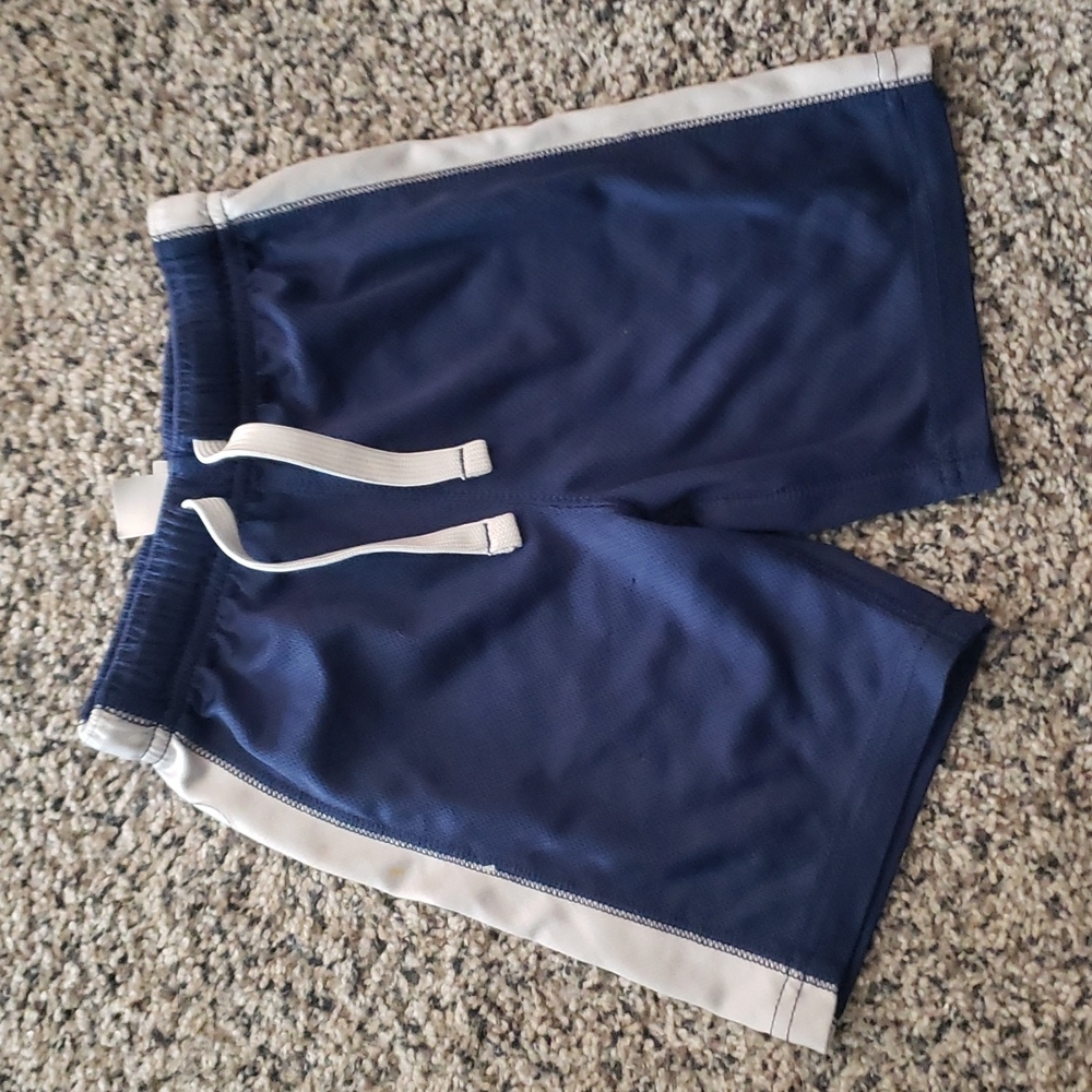Shorts - Picture 5 of 5